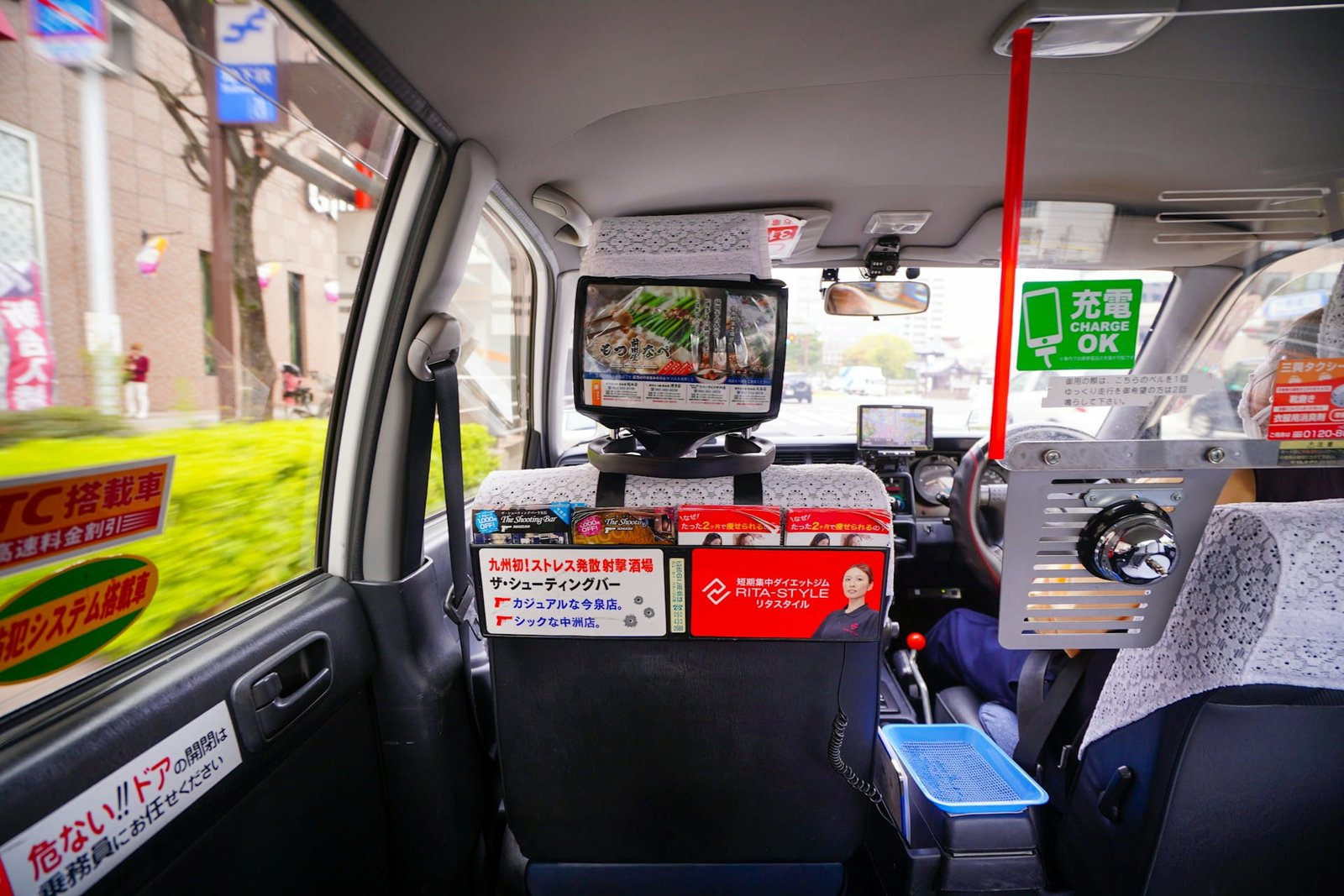 Een taxi interieur dat er na duizenden ritten nog verzorgd uitziet